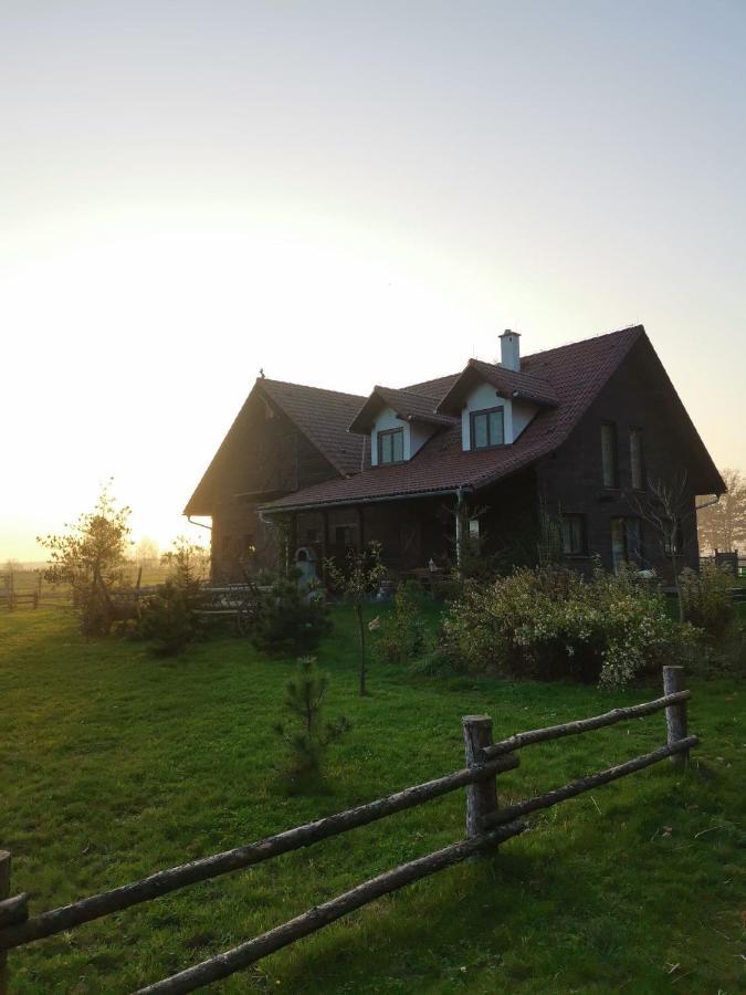 Stajnia Karczow Hotel Exterior photo